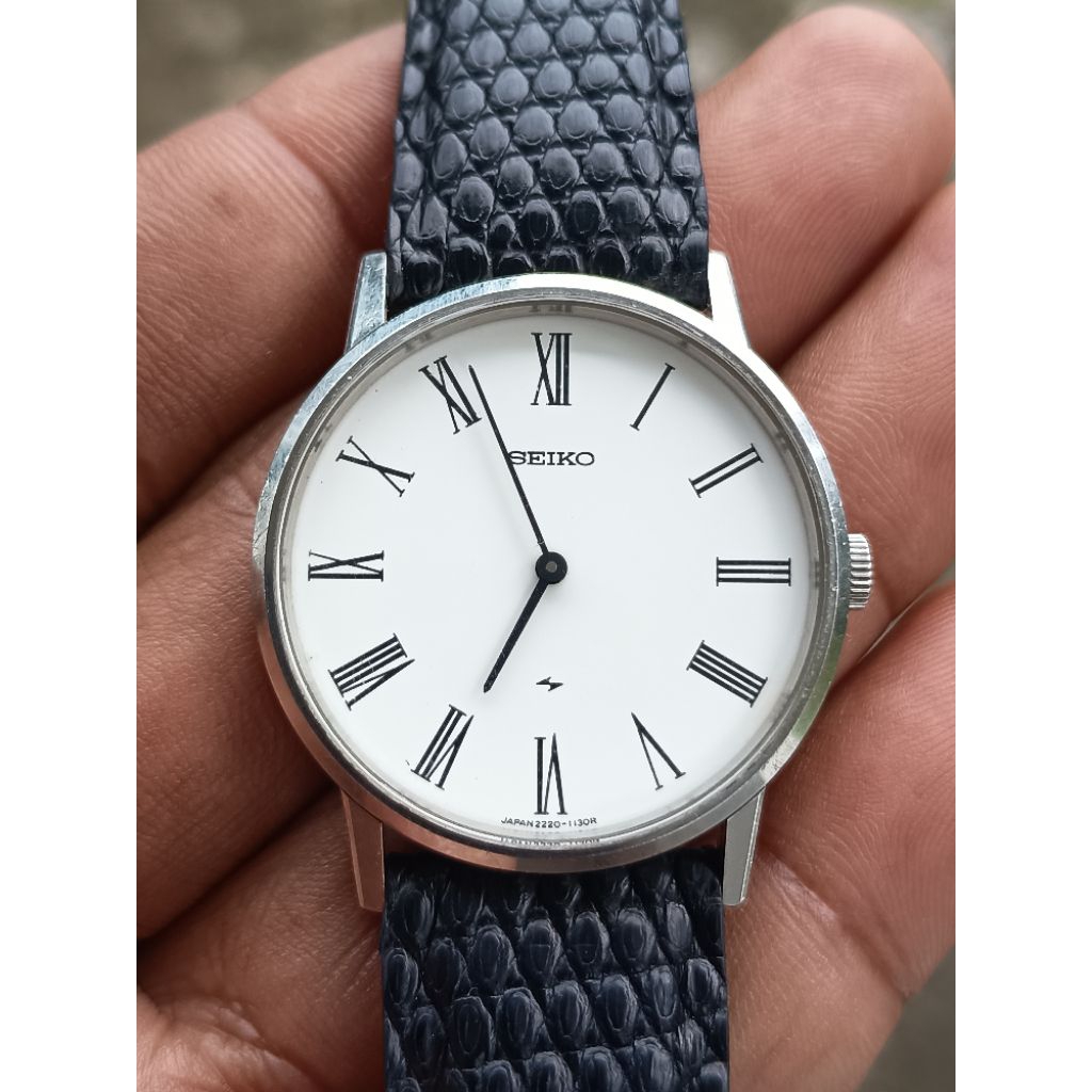 Jam Tangan Vintage DressWatch SEIKO CHARIOT Japan Mesin Manual Winding 2220 - 0430 Enamel Dial Roman