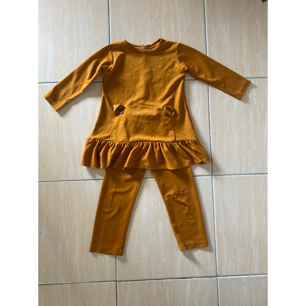 Preloved setelan merk shahia size M