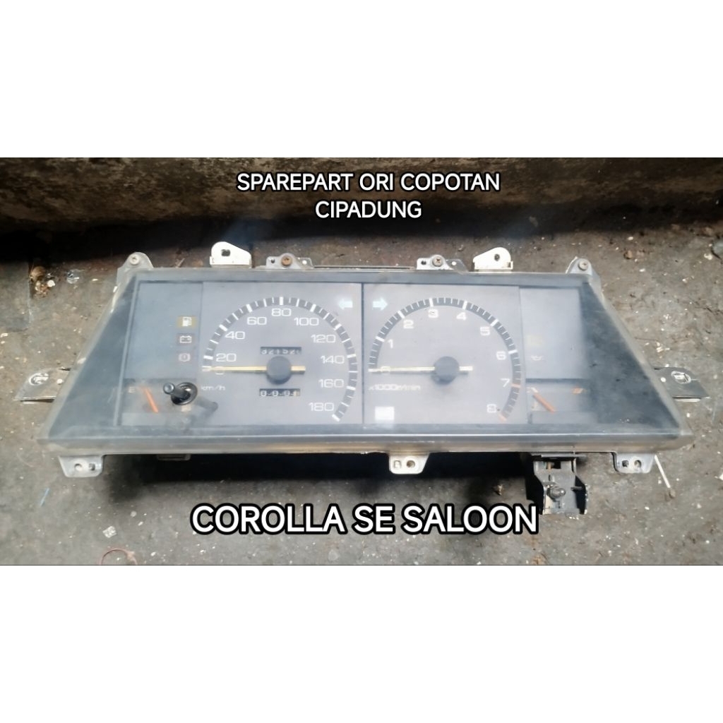 SPEEDOMETER COROLLA SE SALOON