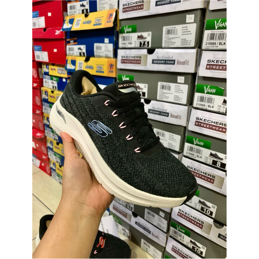 SEPATU WANITA RUNNING SKECHERS ARCH FIT HITAM ORIGINAL SPORTSTATION