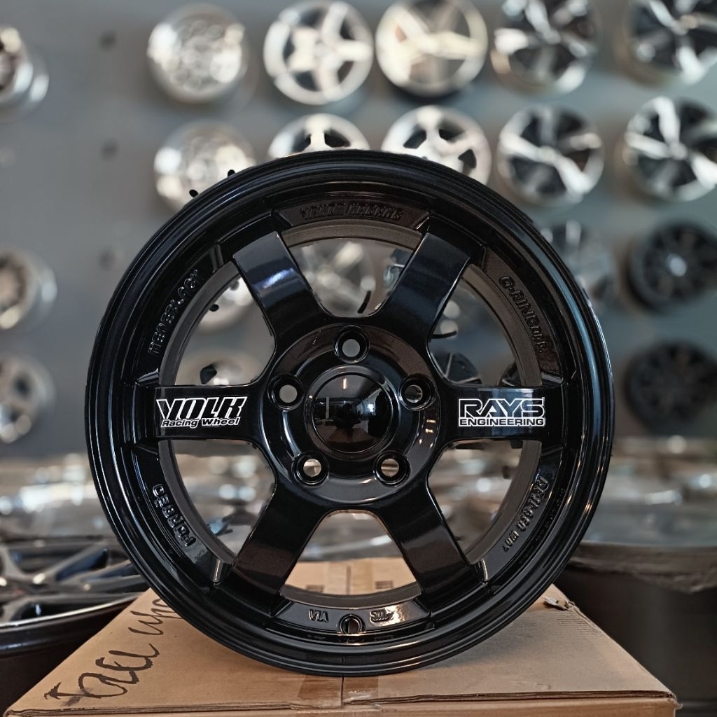 Velg Mobil Volk Rays TE37 Ring 15,H5x114.3 Lebar 7 ET 38 Black Glossy