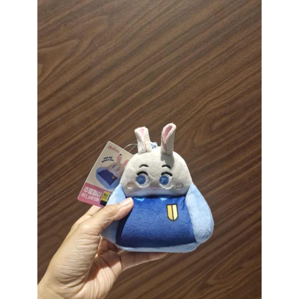 Bag Charm Zootopia dari Korea