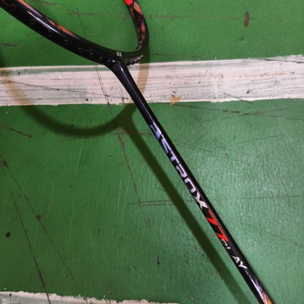 Raket YONEX ASTROX 77 PLAY ORIGINAL 4UG5 28LBS