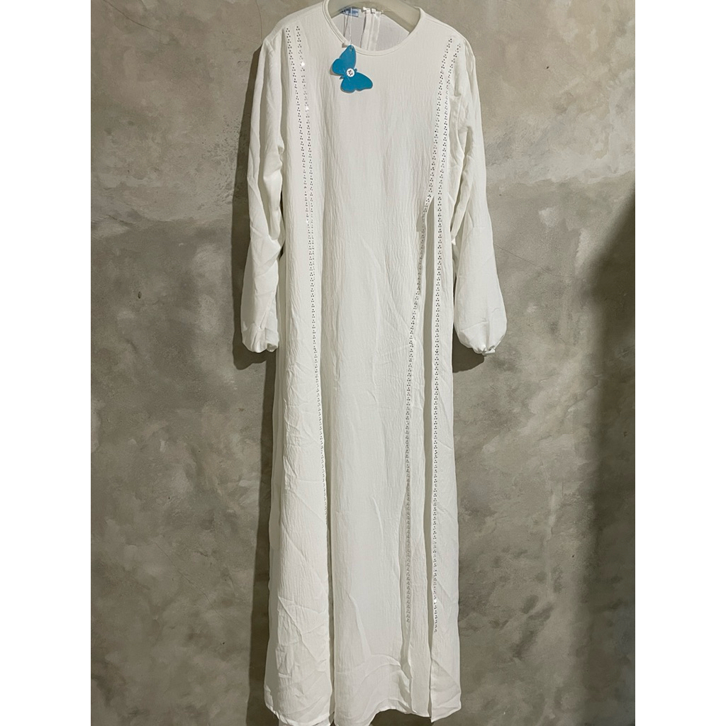abaya putih / abaya kupu / abaya kupu putih / abaya kupu / abaya premium / abaya swarosky / abaya sw