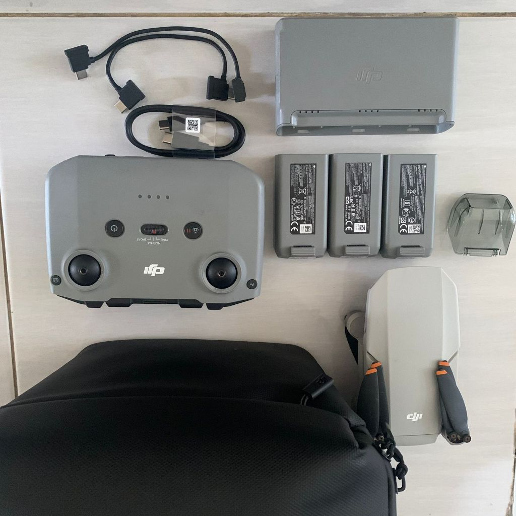 DJI Mini 2 SE Fly More Combo Bundle Original (Drone Second Kamera 2.7K)
