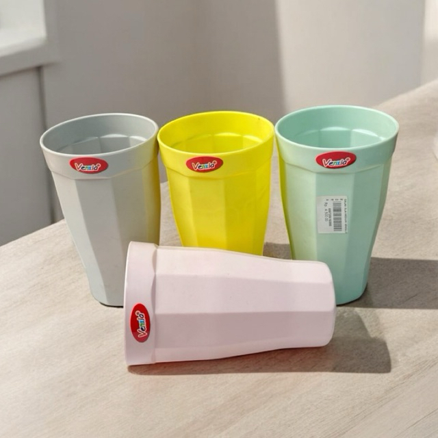 gelas plastik minimalis gelas dengan warna pastel