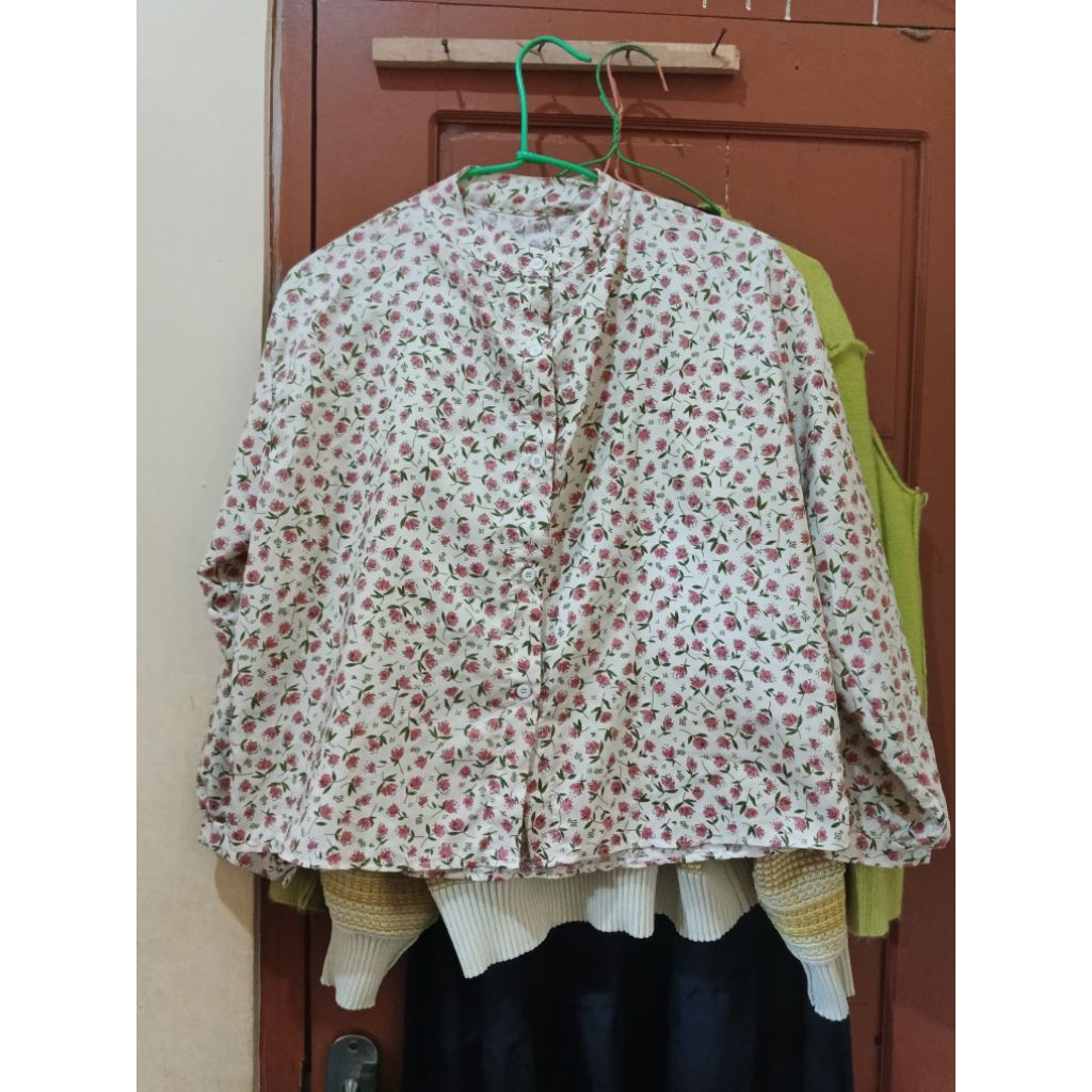 preloved blouse bunga bunga