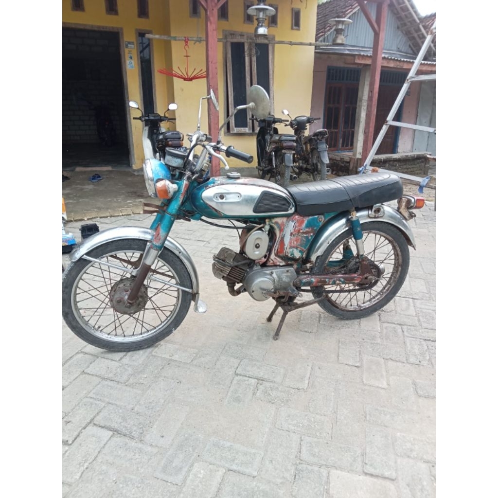 motor Yamaha l2 super / motorcycle Yamaha l2 super