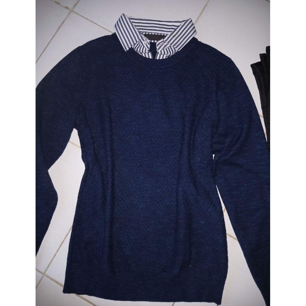 sweater kerah brand stco