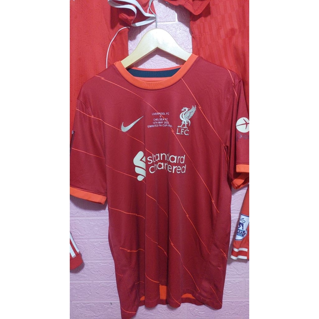 jersey liverpool 2010 dan 2021 juara