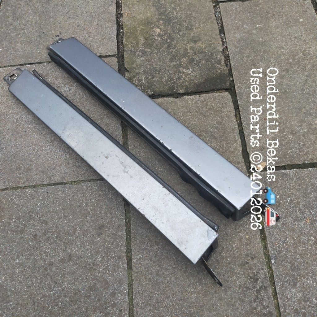 plat garnish headlamp Mercedes Benz w124 tahun 1990