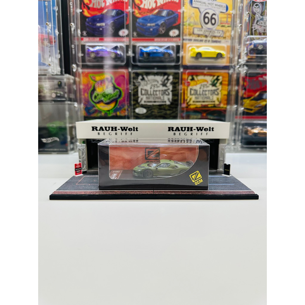 DCM 1:64 Mansory SF90 F9XX Military Green Coupe