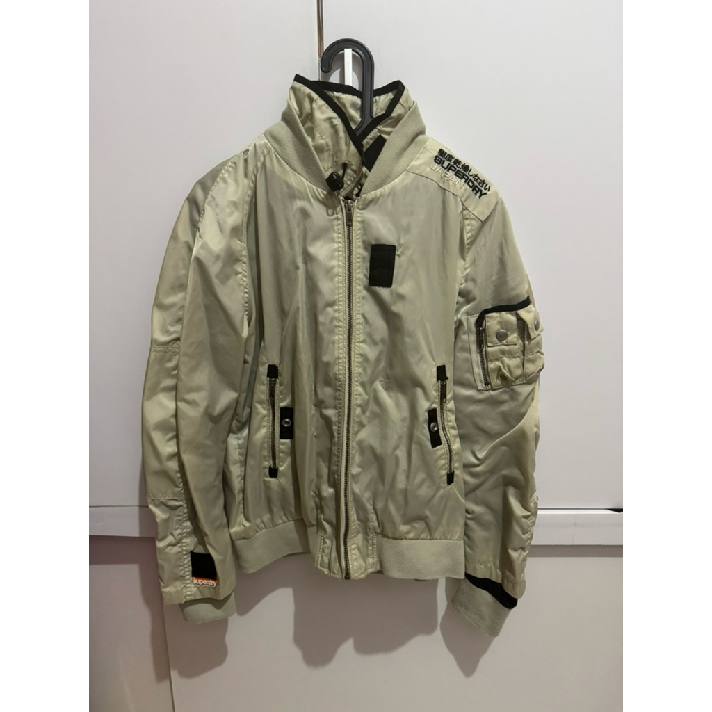 Super Dry jaket bomber hoodie Cream Preloved