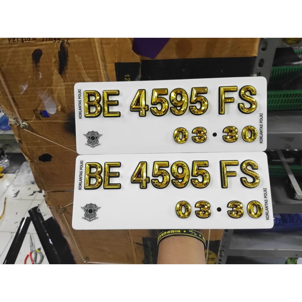 PLAT TIMBUL FONT GOLD SULTAN UNTUK MOTOR/PLAT NOMOR TIMBUL HURUF EMAS MOTOR