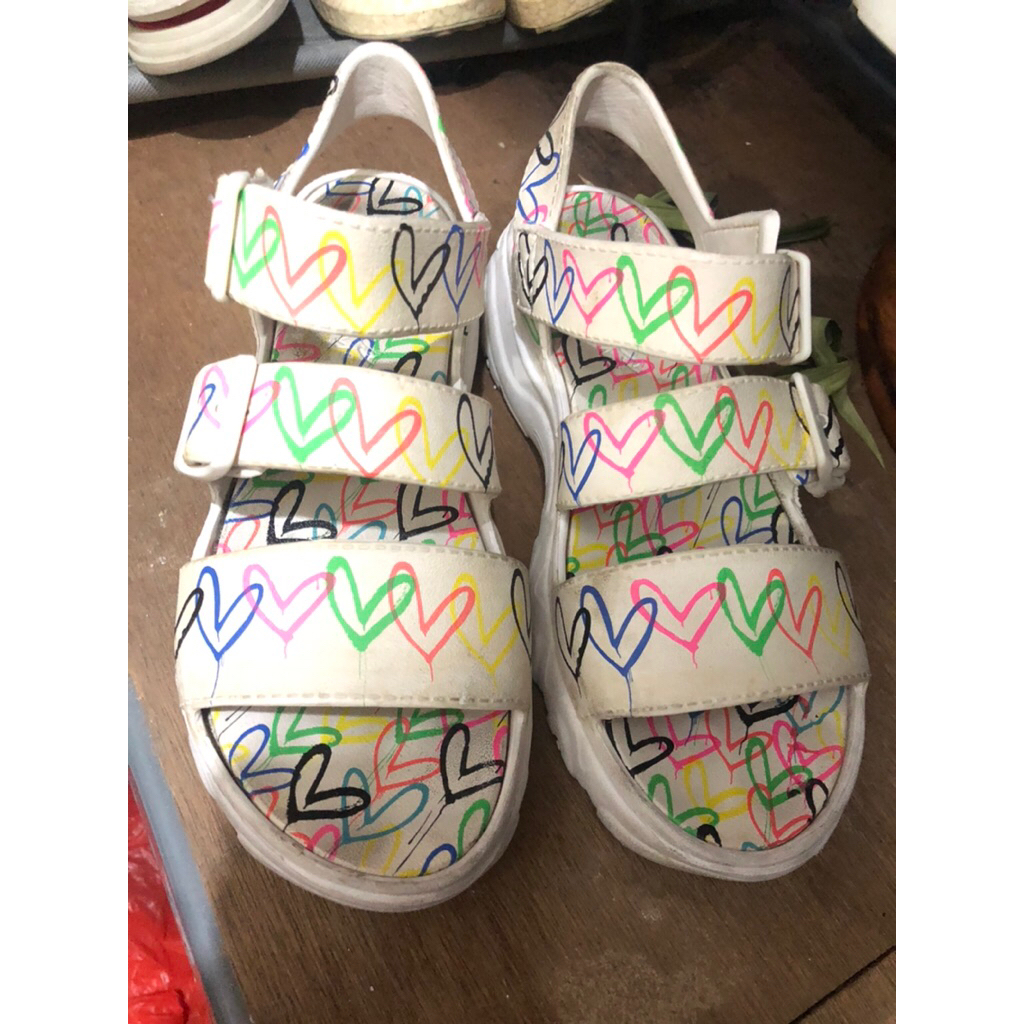 preloved sepatu sandal wanita no 39 skechers original