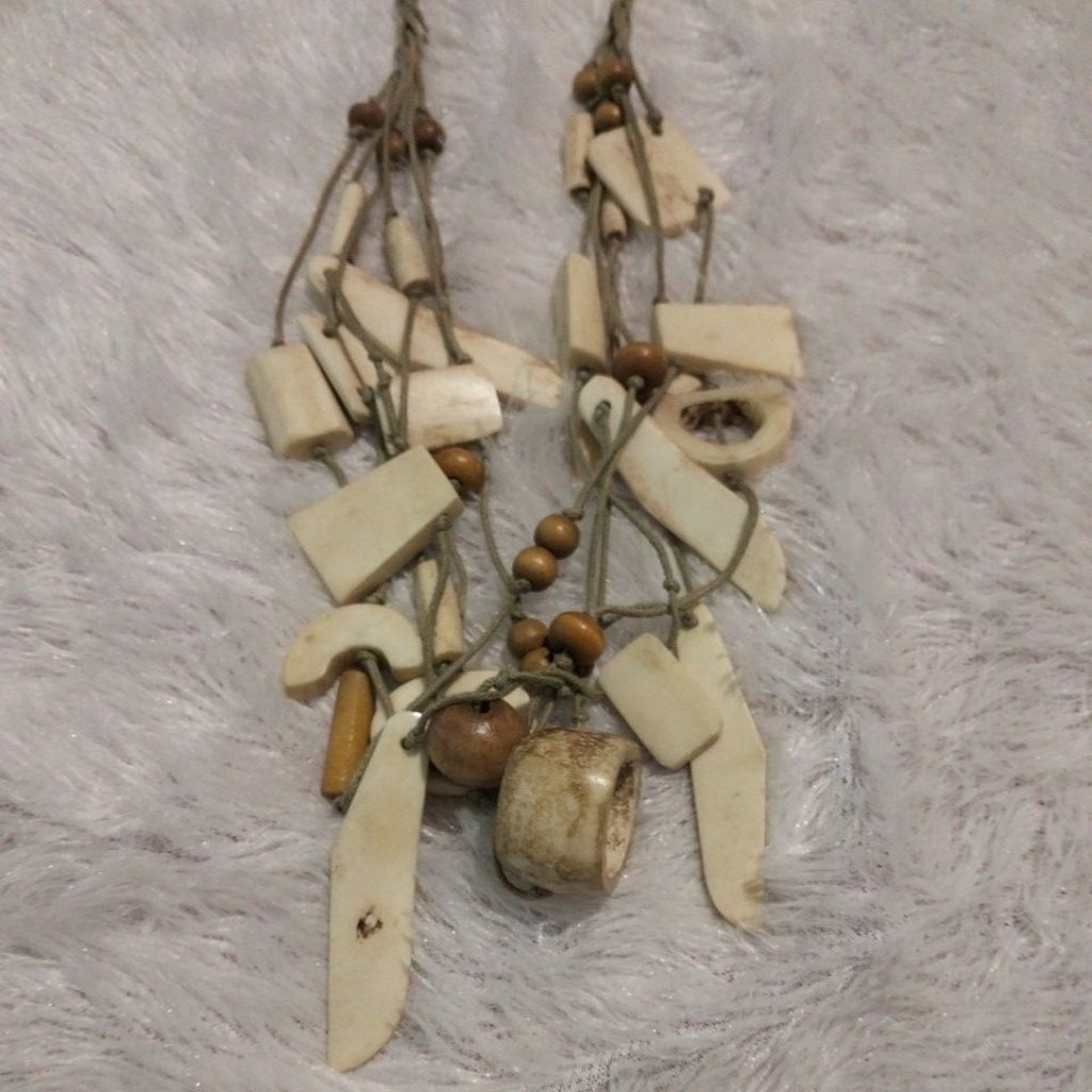 Kalung vintage manik² tulang ukiran alami