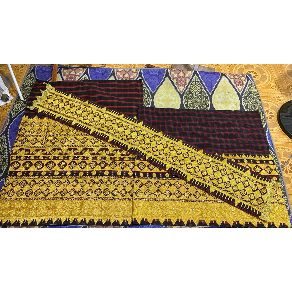 Set Kain Tapis Antik Lampung Asli Sulam Tangan