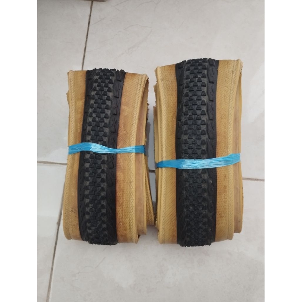 ban vee tire 700x40c