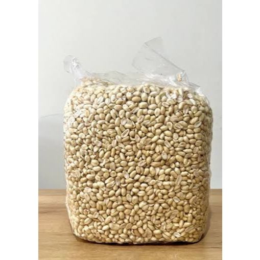 Kacang Tanah Kupas 41/51 1 Dus Karton 25 Kg