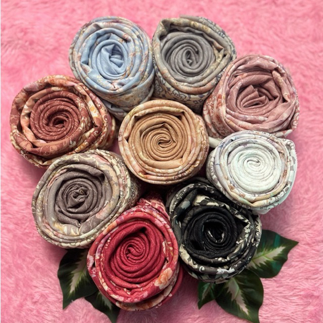 Hijab Syari Motif ukuran 130 x 130 cm Voal Umama