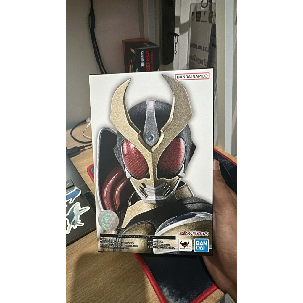 SHF SS Agito Trinity