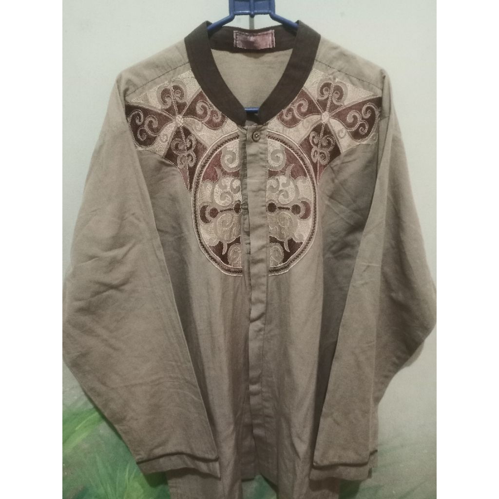 baju koko warna coklat motif bordir size M