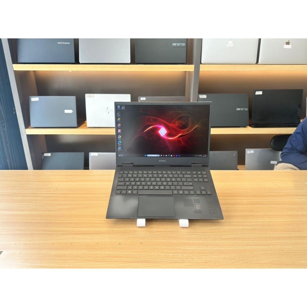 LAPTOP HP OMEN 15 EN0013AX Ryzen 7 4800H SERIES 16GB