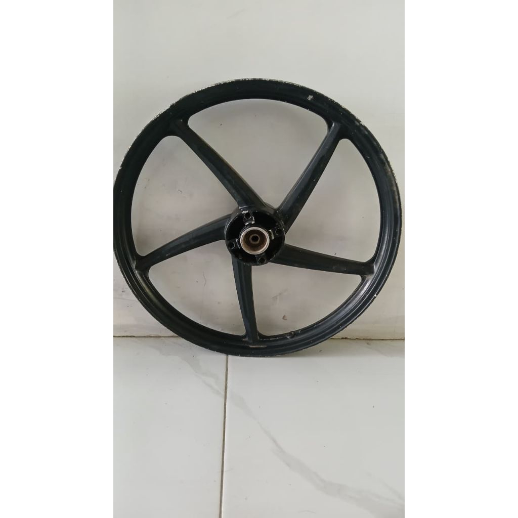 VELG DEPAN PALANG 5 BAUT 4 RING 17