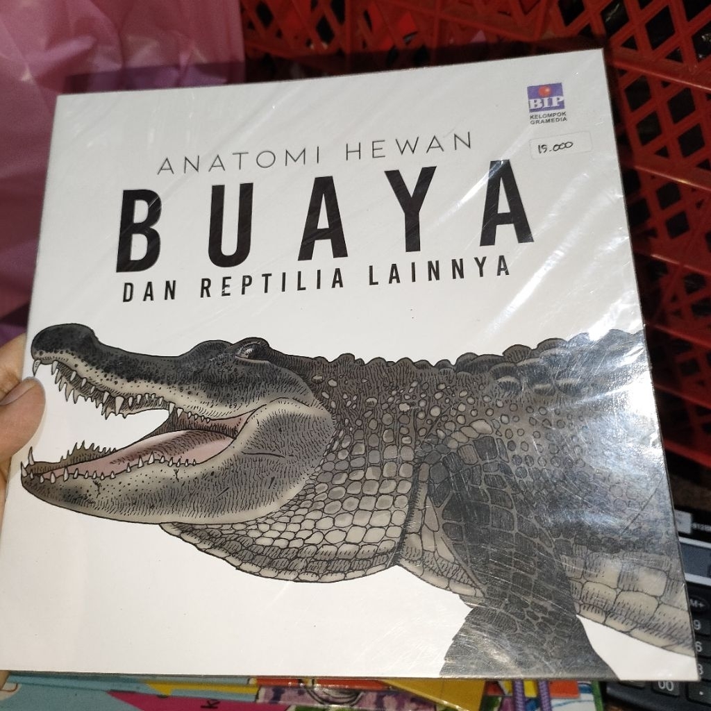 BUKU ANATOMI HEWAN : BUAYA DAN REPTILIA LAINNYA (BIP-GRAMEDIA)