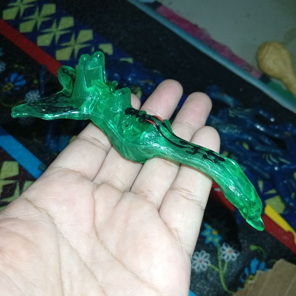 happy meal toys Avatar green dragon figure