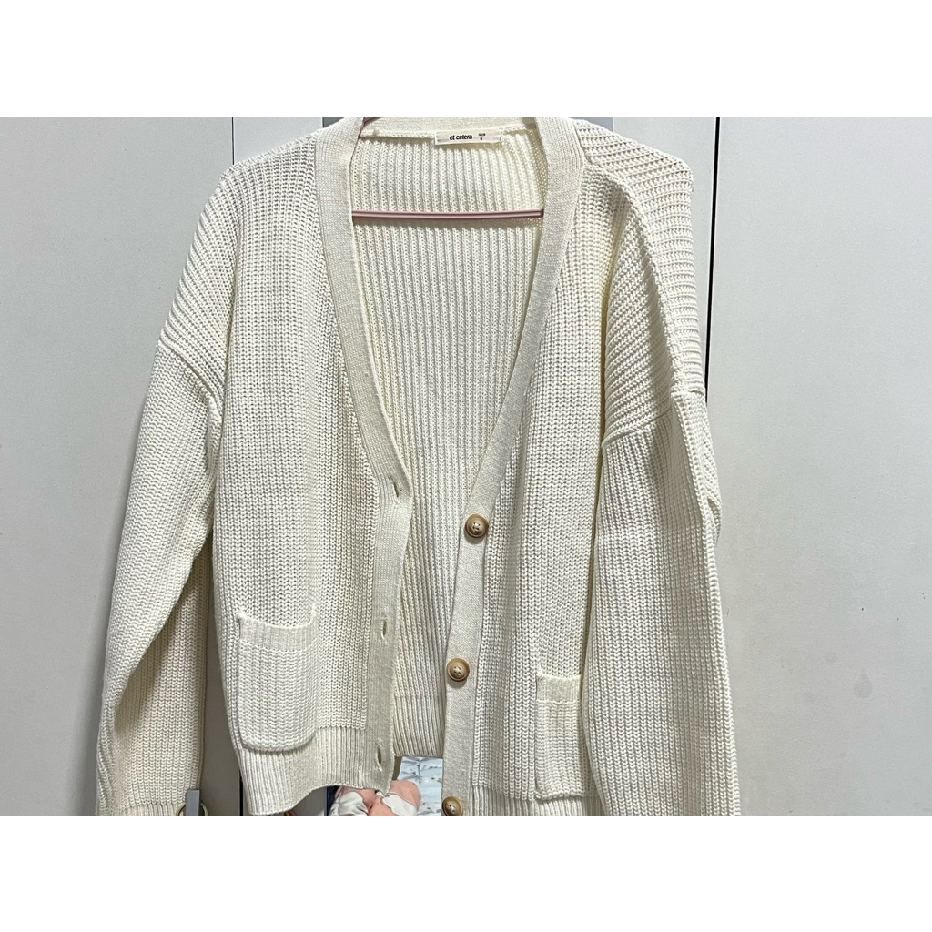 Cardigan Putih Et Cetera