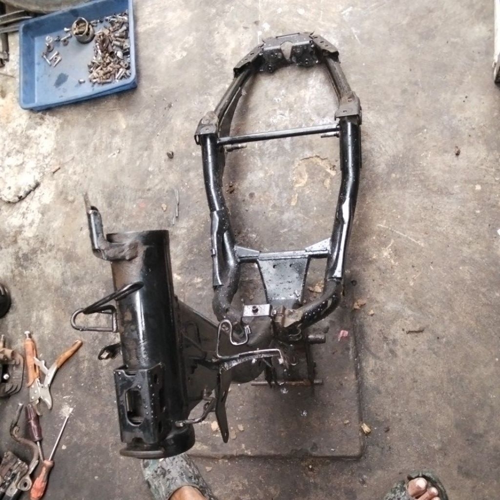 Rangka Supra x 125 helm in original copotan