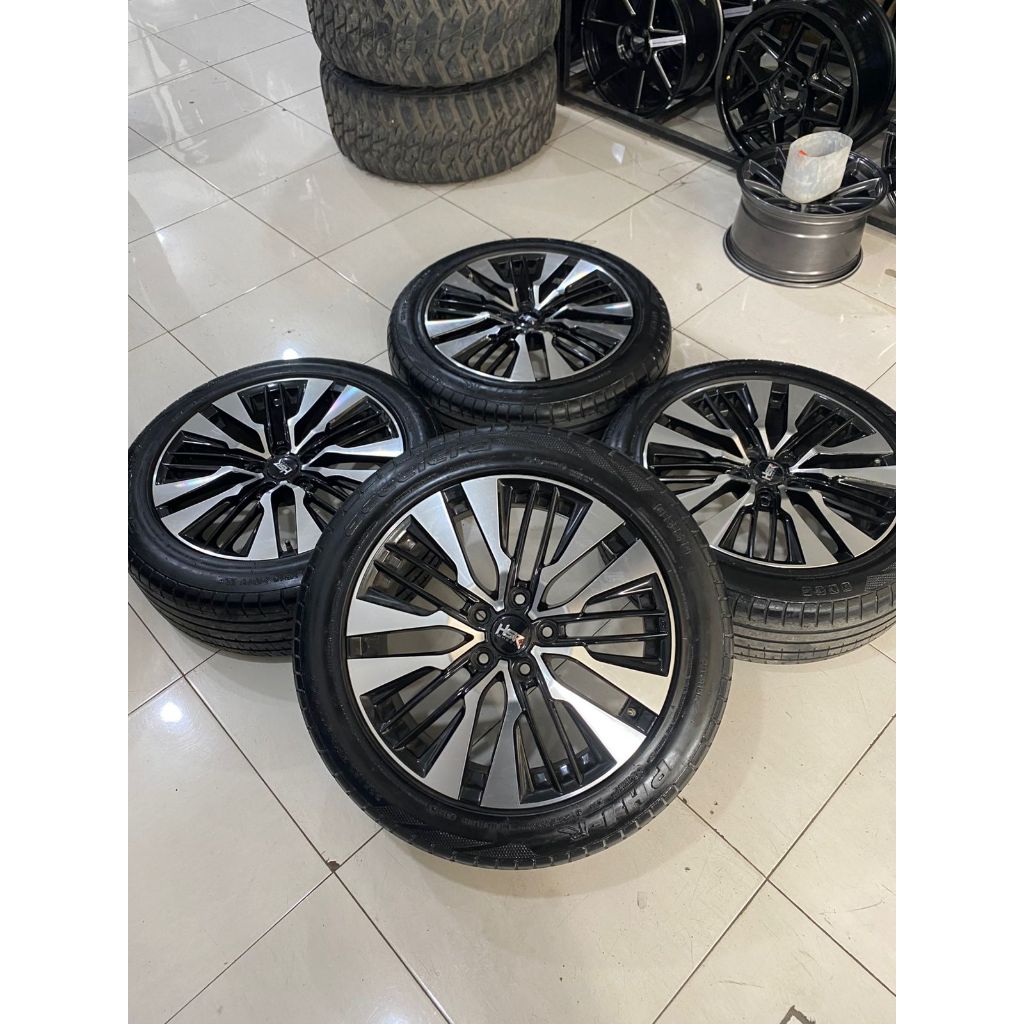 velg mobil bekas hsr fairmont ring 18 pcd 5x114,3 lebar 8 plus ban 235 50 18