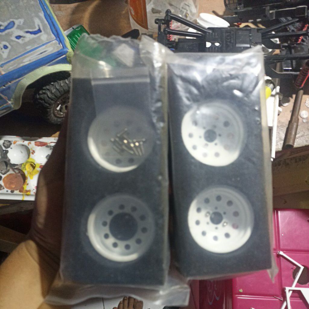 velg metal beadlock 1.9