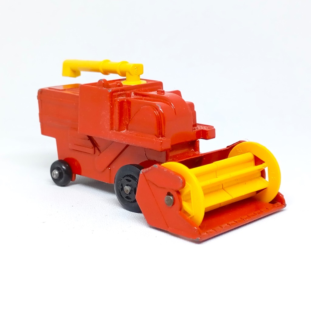 Matchbox MBX Lesney England 1977 COMBINE HARVESTER RARE