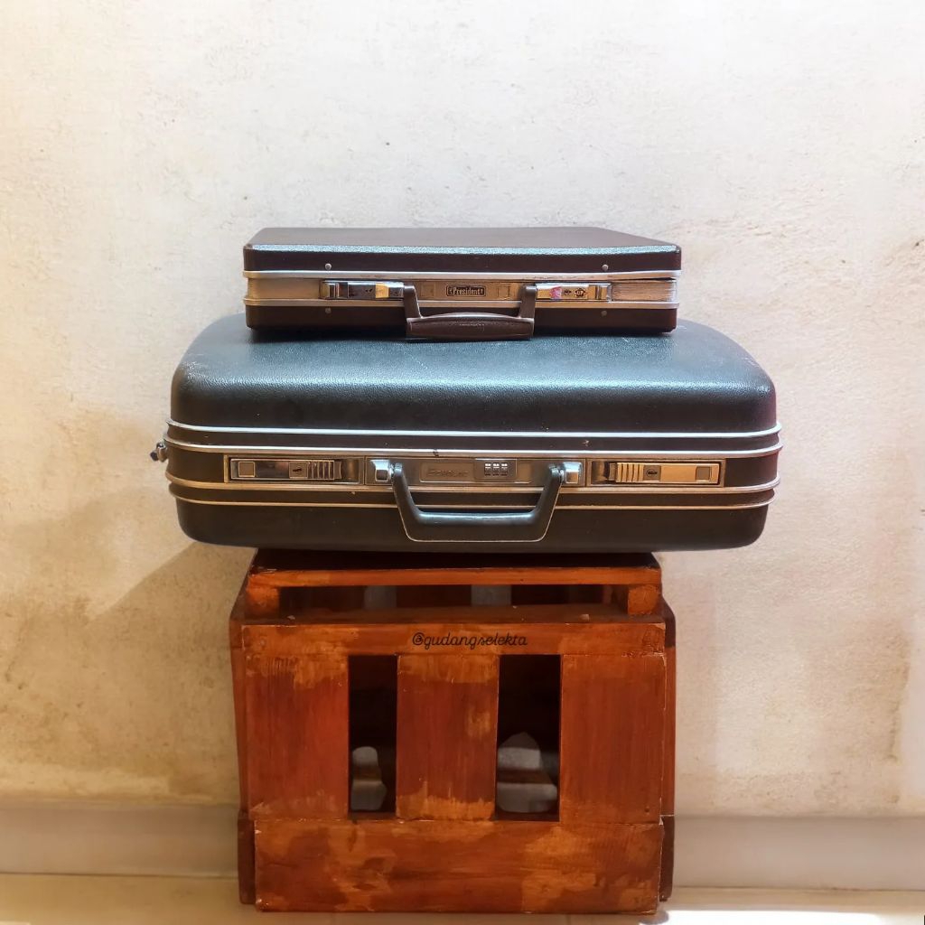 Koper Jadul Dekorasi Vintage Brown President Classic