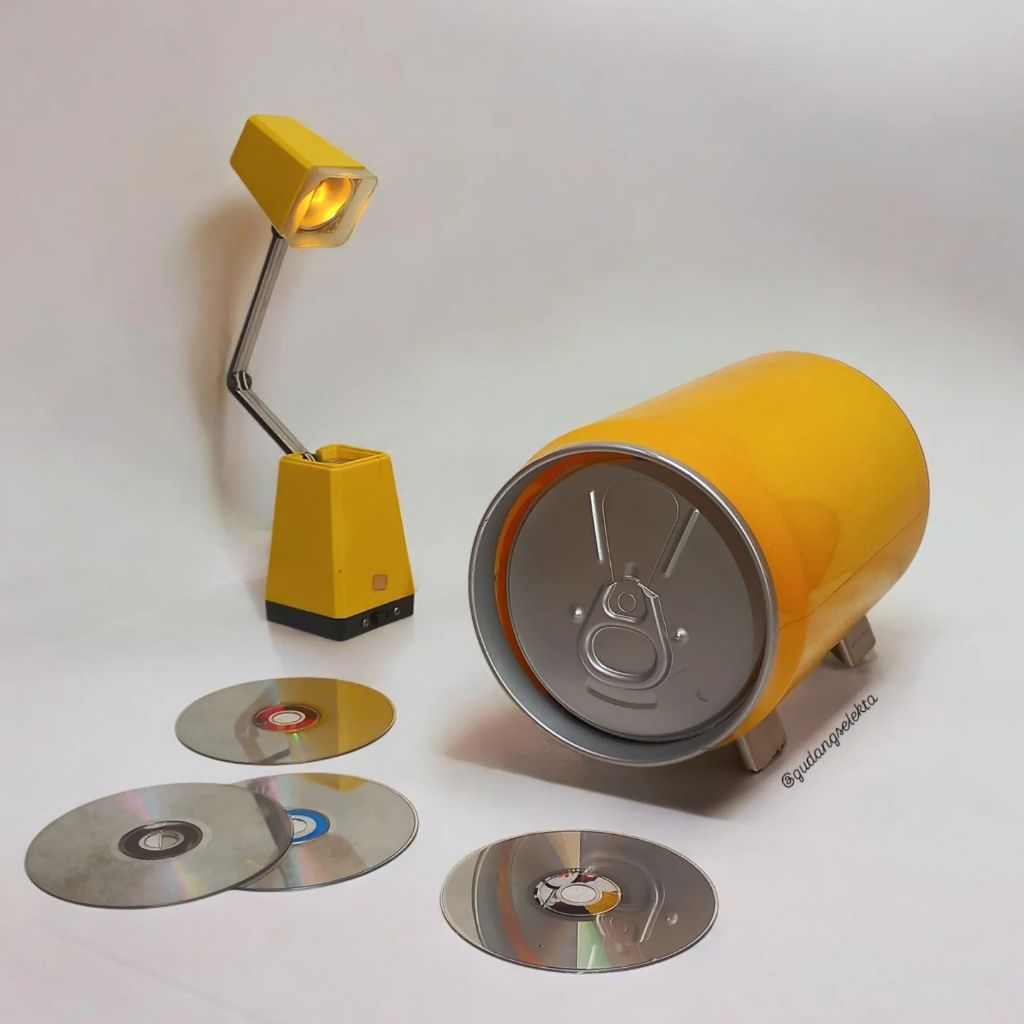 Tempat Wadah Rak Kaset CD Dekorasi Retro