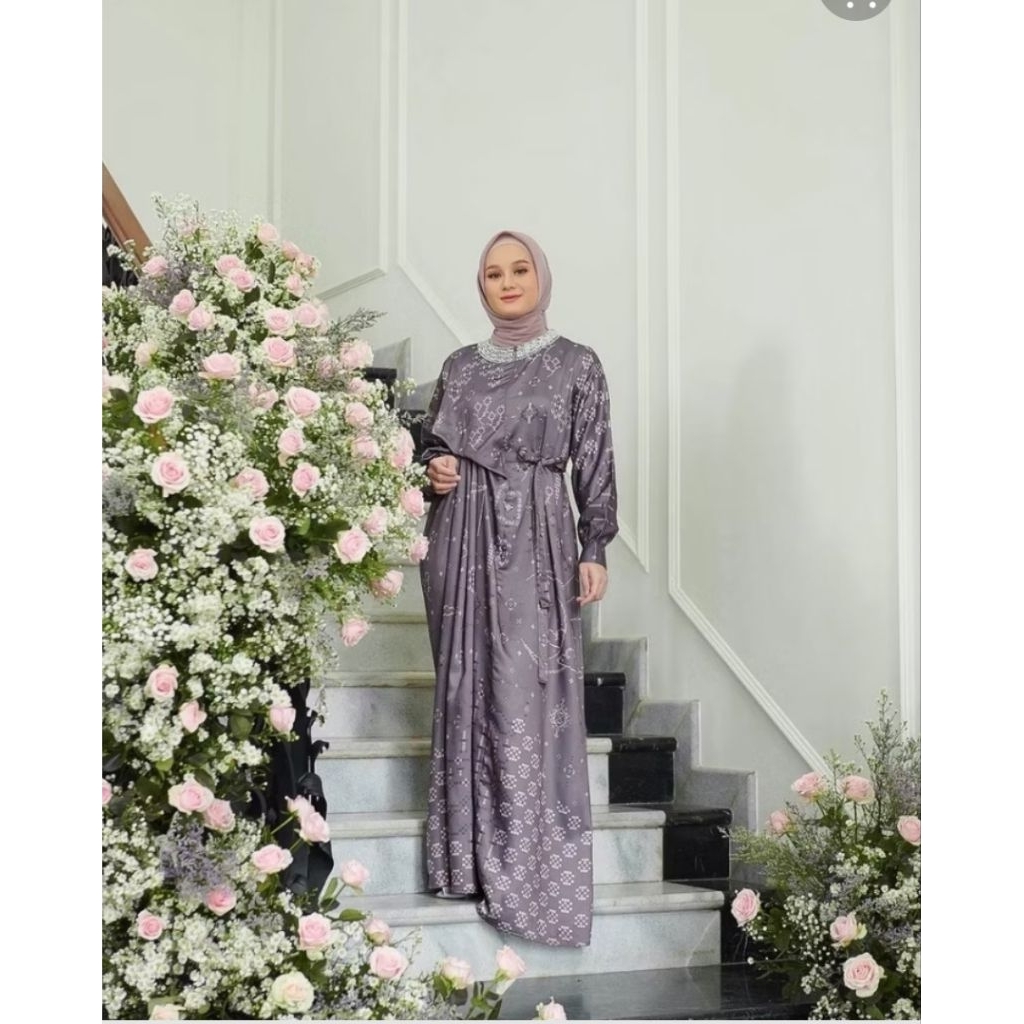 Vanilla Hijab Semesta Dress (S)