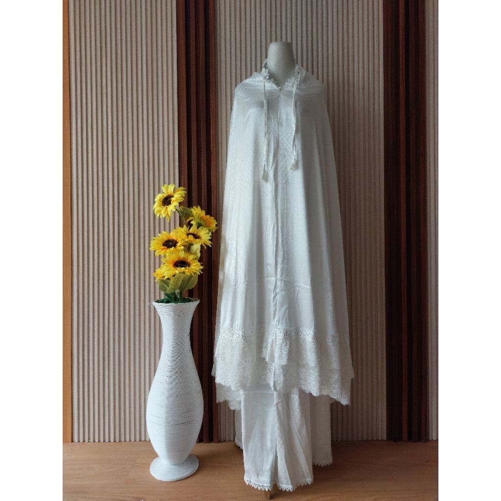 mukena uragiri silk putih