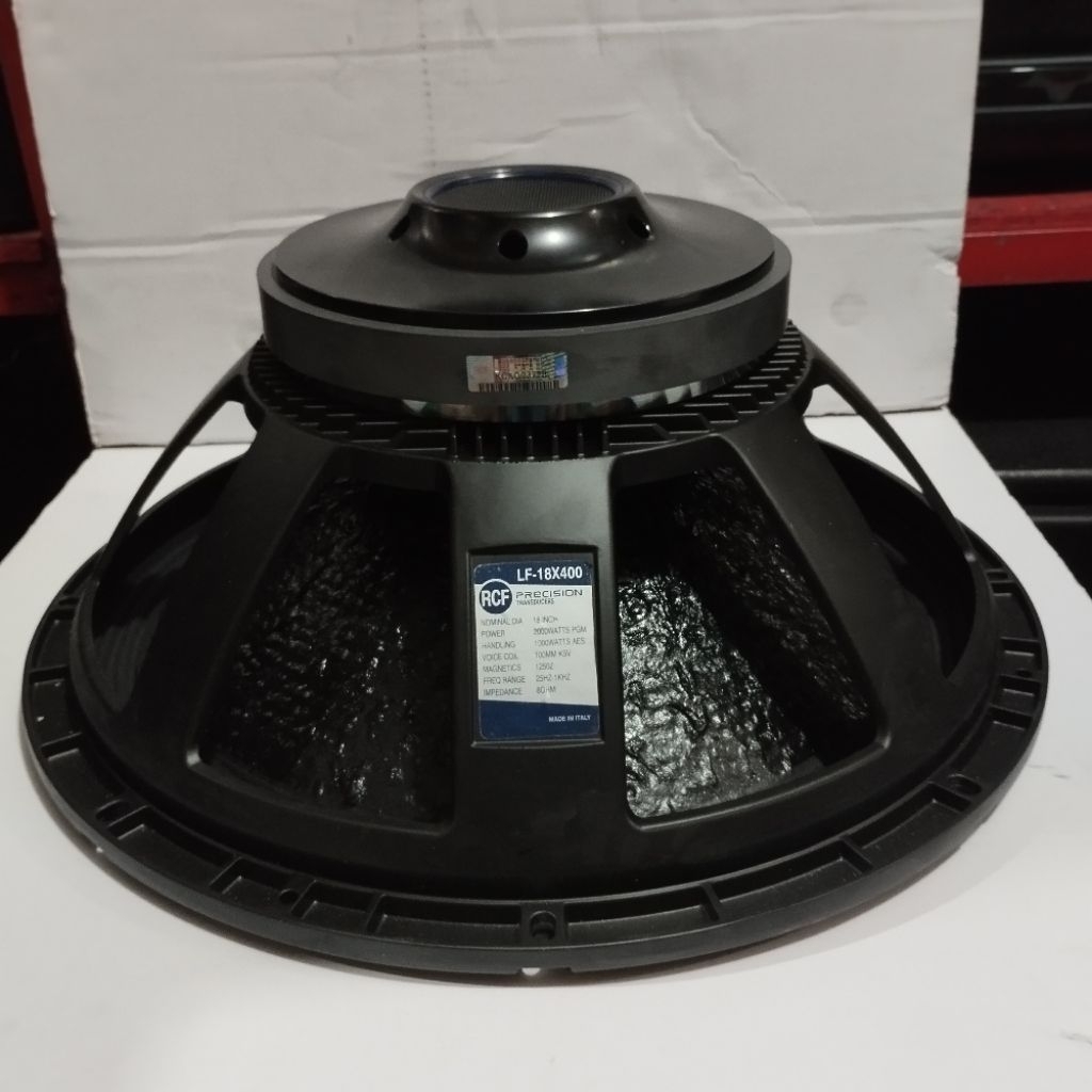 SPEAKER KOMPONEN 18 INCH RCF L18P300 DAN RCF LF-X400 GRADE A
