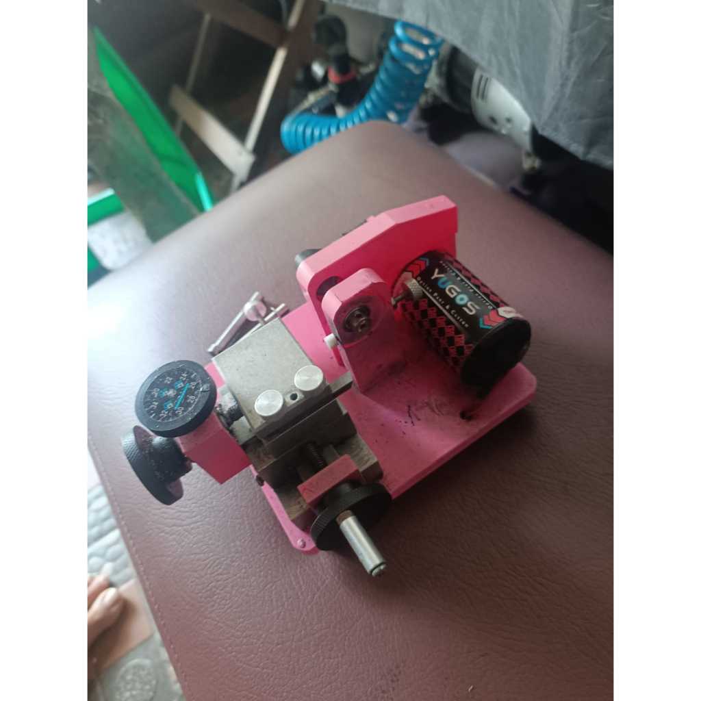 Mesin bubut Yugos Ms 200