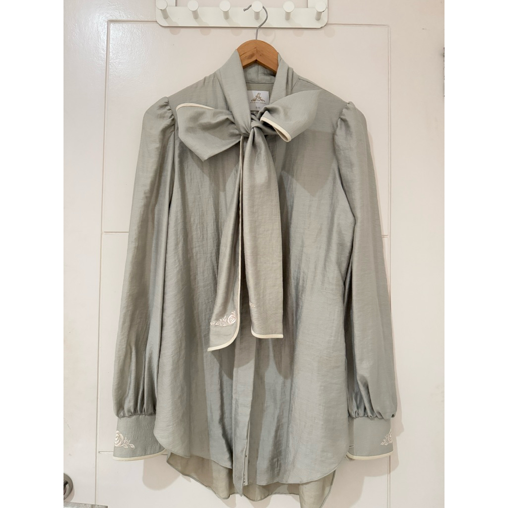 preloved noula top by ayu dyah andari