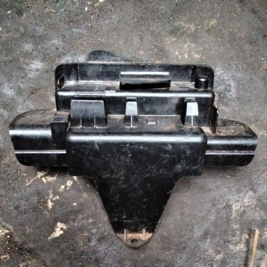 PENUTUP TUTUP AKI ORIGINAL HONDA REVO FIT FI INJEKSI