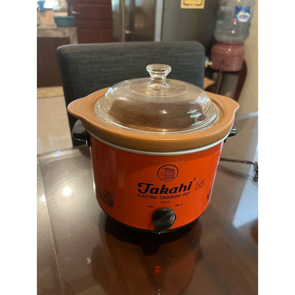 Takahi Electric Crockery Pot / Slow Cooker