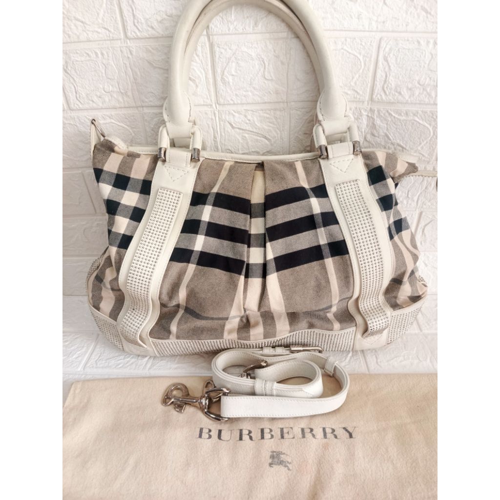Burberry Nova auth
