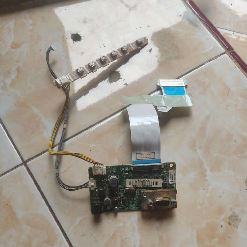 mesin monitor lg 19en33