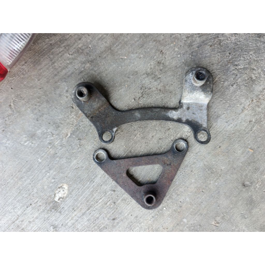 bracket breket dudukan undercowl cs1