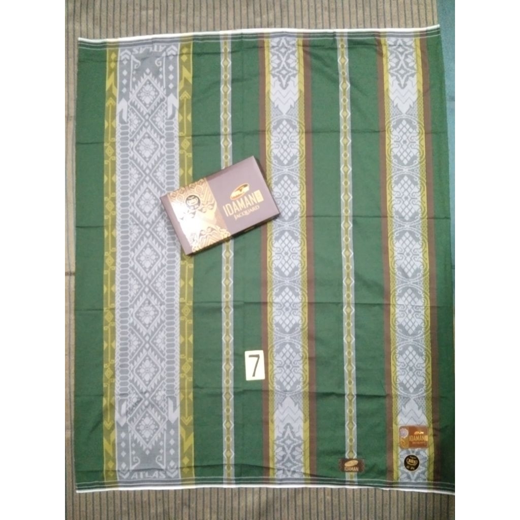 Atlas idaman jacquard