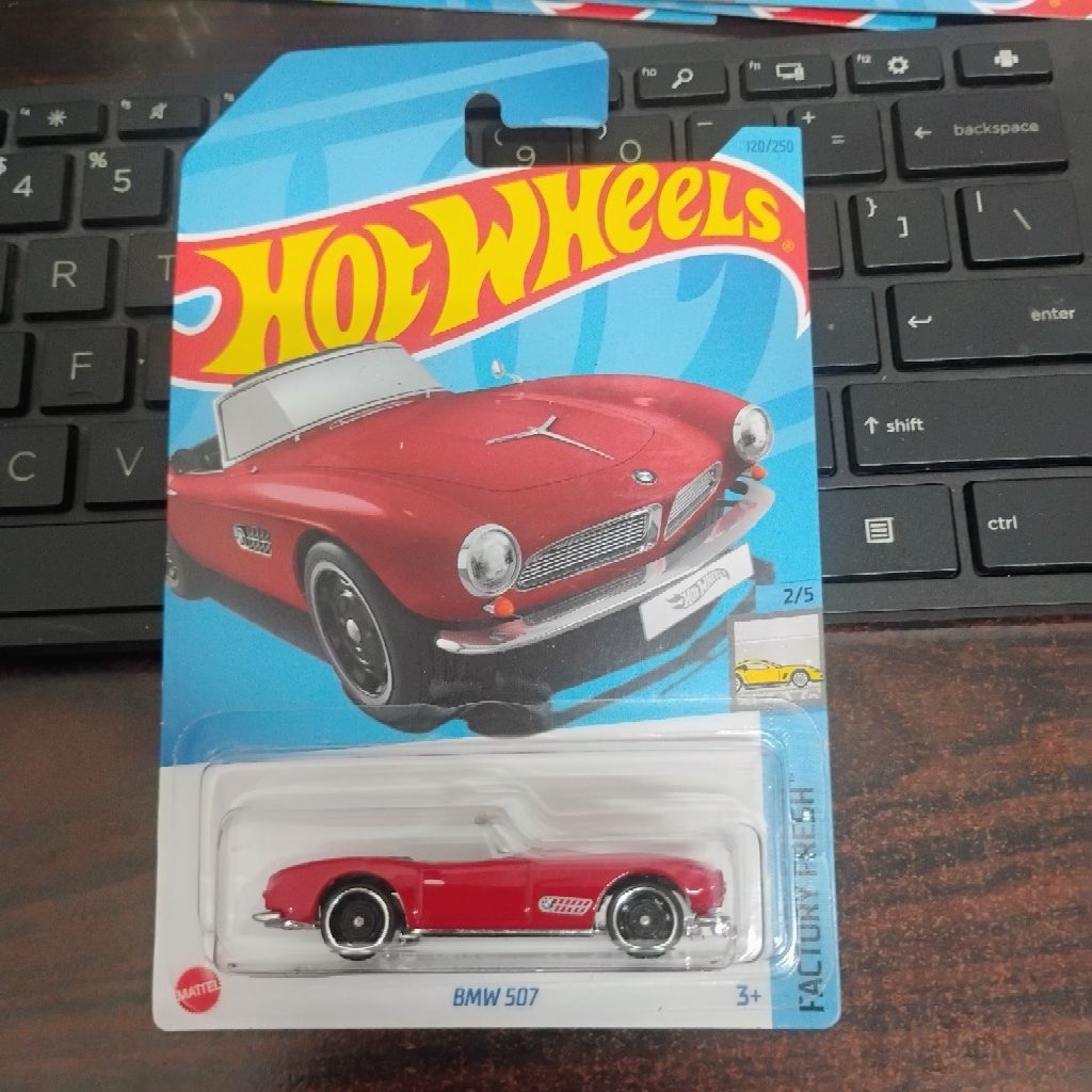 Hot wheels BMW 507 Merah