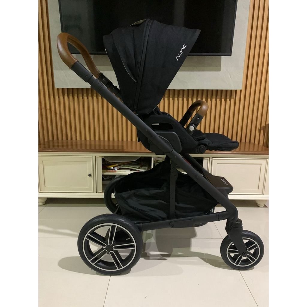 Stroller Nuna Mixx Next Caviar Used